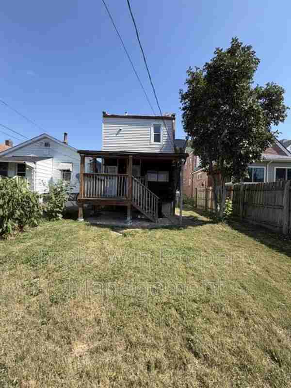5246 Blow St - Photo 5 of 29