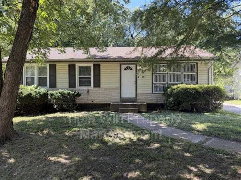 6917 Berkridge Ct - Photo 2 of 17