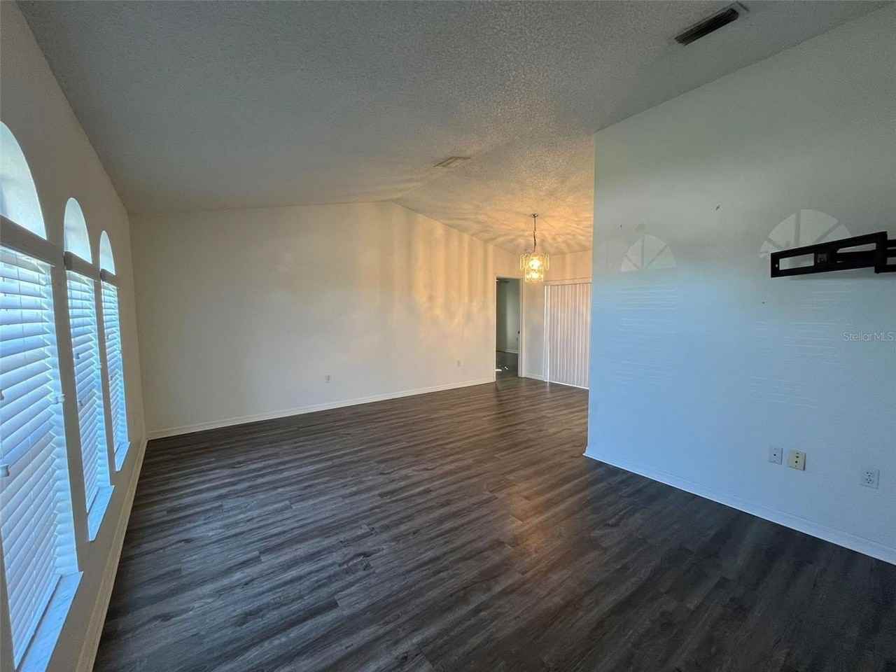 26453 Trinilas Dr - Photo 5 of 14