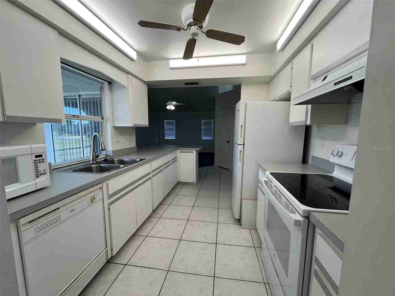 26453 Trinilas Dr - Photo 6 of 14