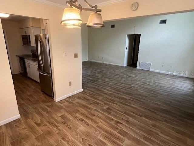2832 Nw 44th Pl - Photo 3 of 11