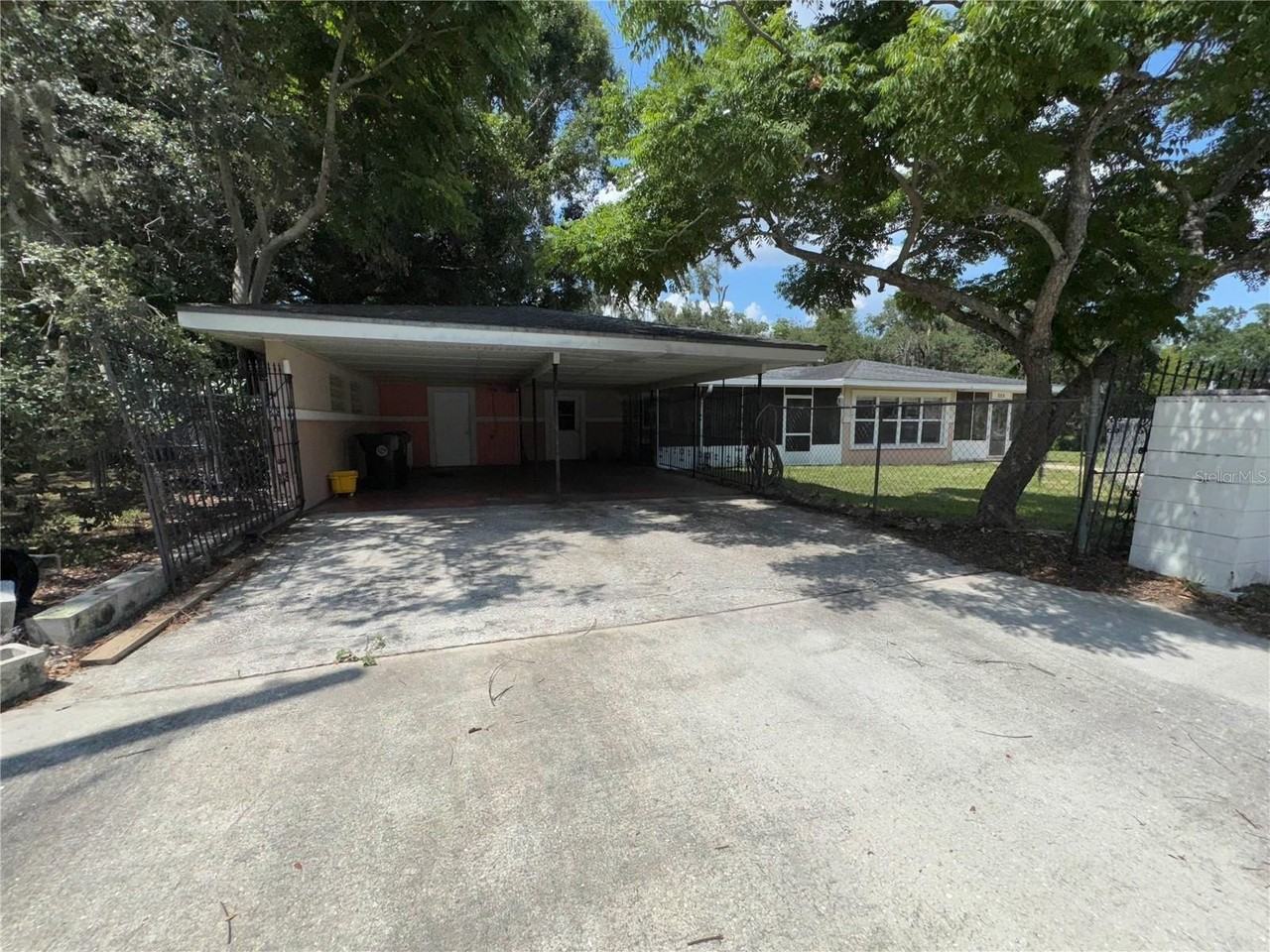 325 Chesney Blvd - Photo 3 of 24