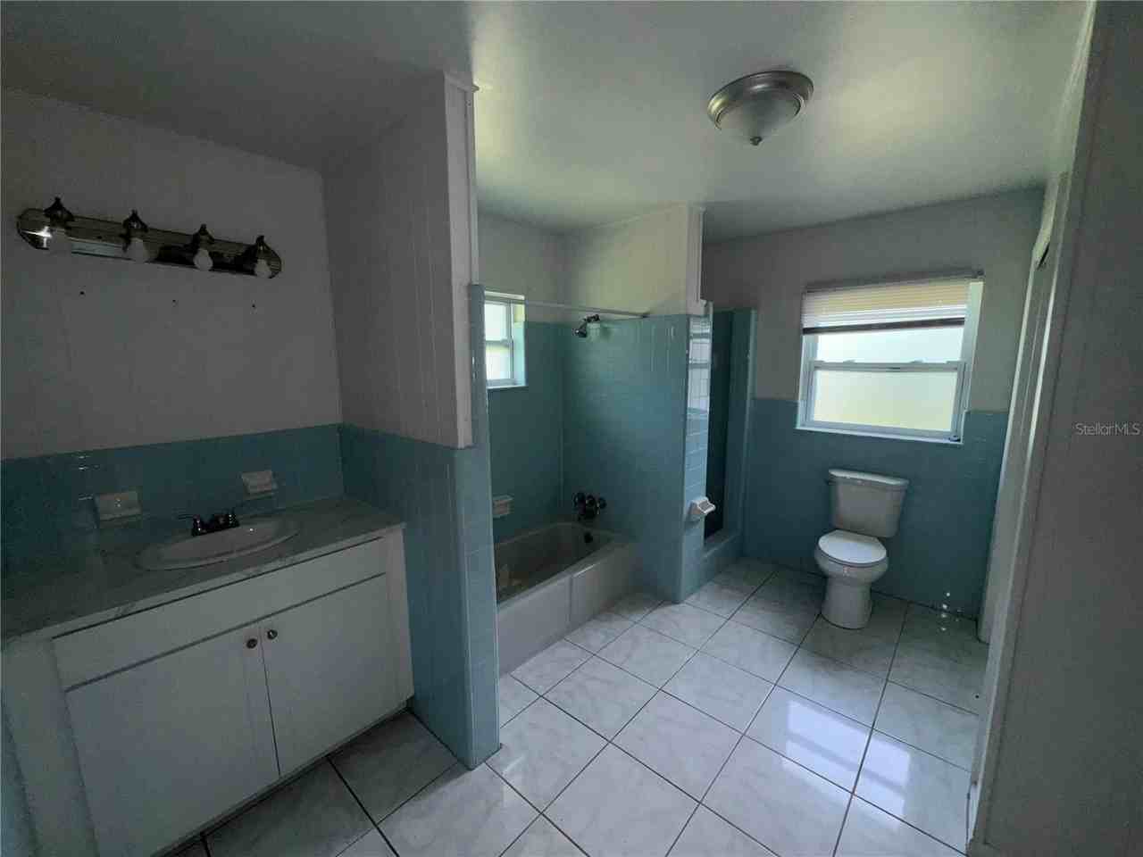 325 Chesney Blvd - Photo 4 of 24