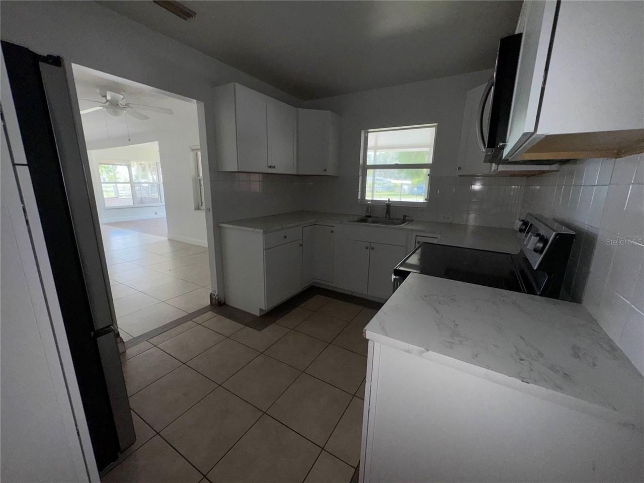 325 Chesney Blvd - Photo 6 of 24