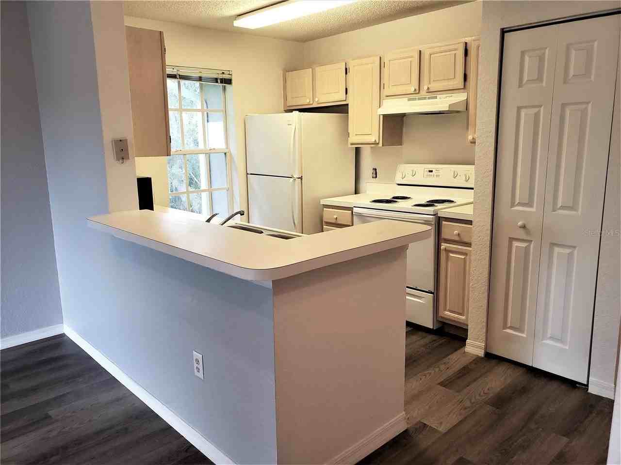 4220 Summer Landing Dr #301 - Photo 7 of 28