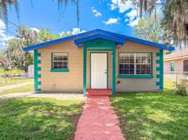 featured image of 225 W Northside Dr