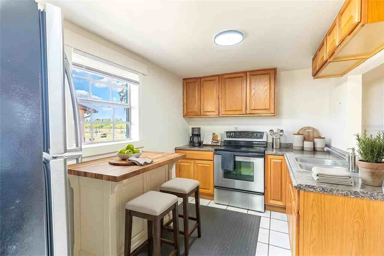 225 W Northside Dr - Photo 5 of 29
