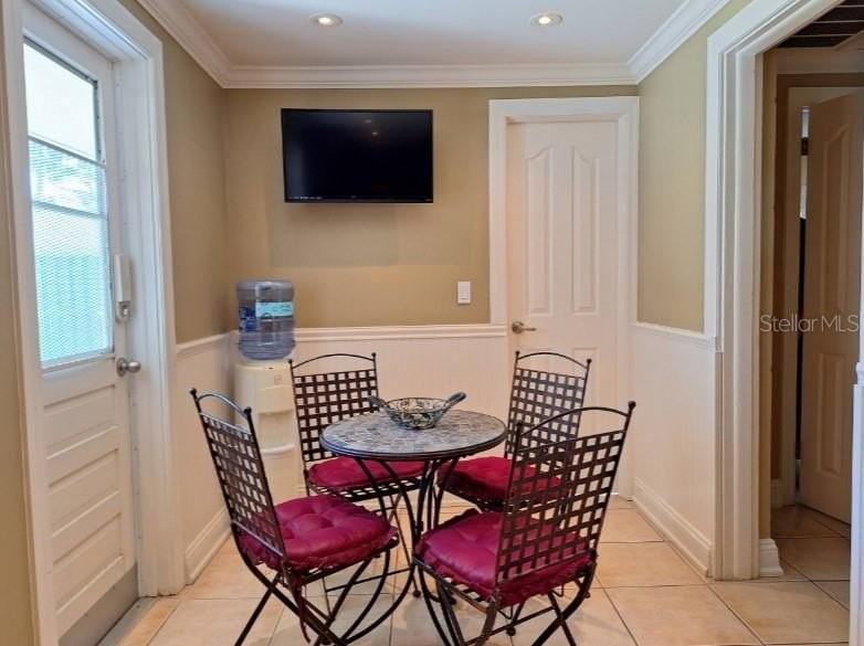 695 Alligator Dr - Photo 4 of 12
