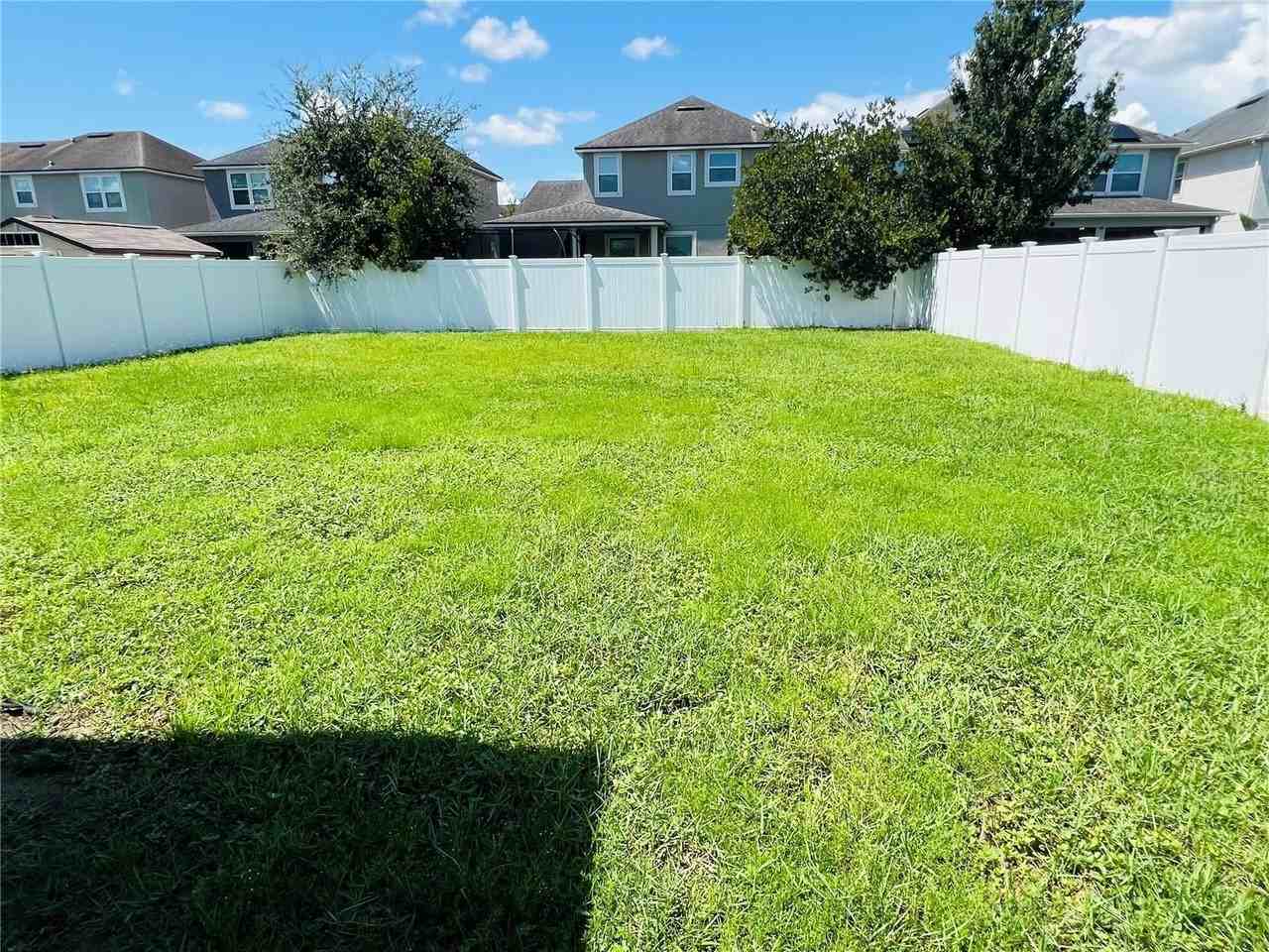 8622 Lovett Ave - Photo 4 of 20