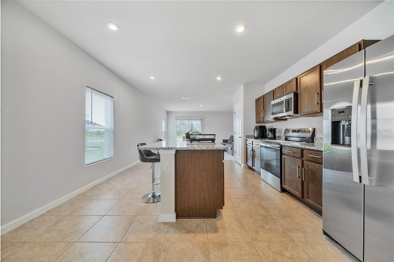 5736 Mast Ave - Photo 4 of 24