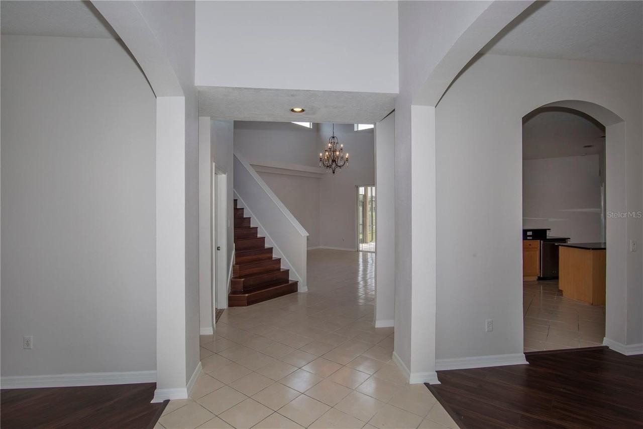 664 Cedar Forest Cir - Photo 6 of 37