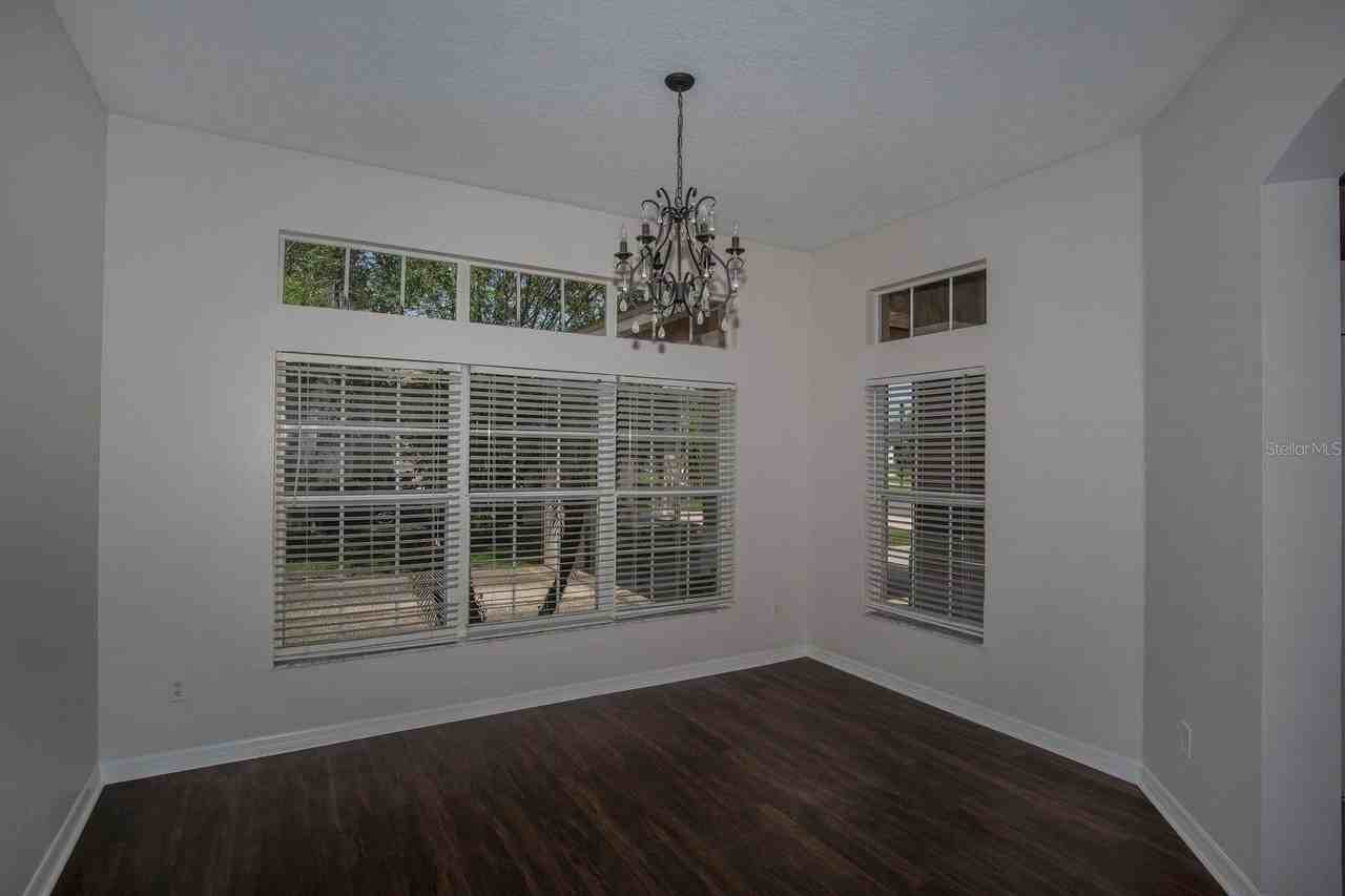 664 Cedar Forest Cir - Photo 7 of 37