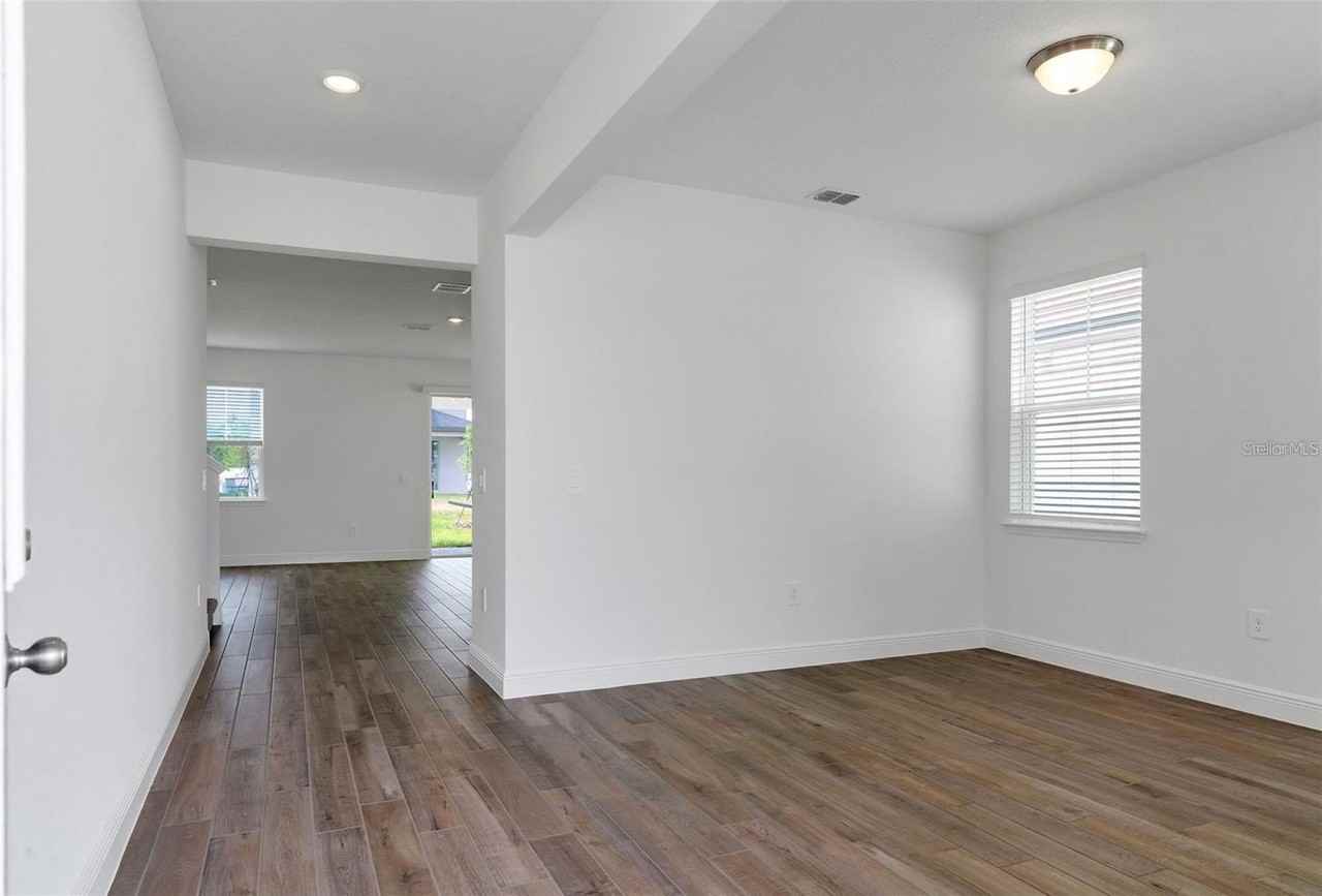 2248 Hen Rd - Photo 4 of 30