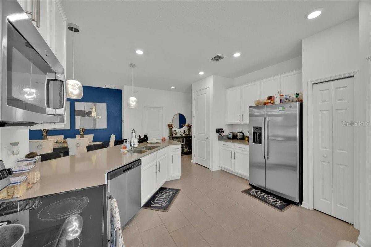 717 Citrus Reserve Blvd - Photo 6 of 27