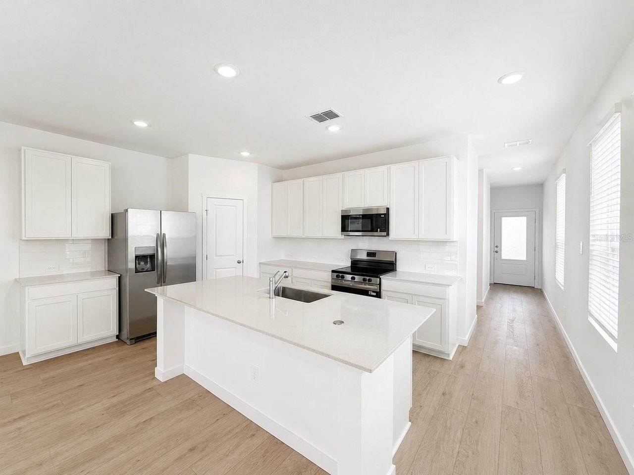 3027 Granite Ridge Ave - Photo 6 of 32