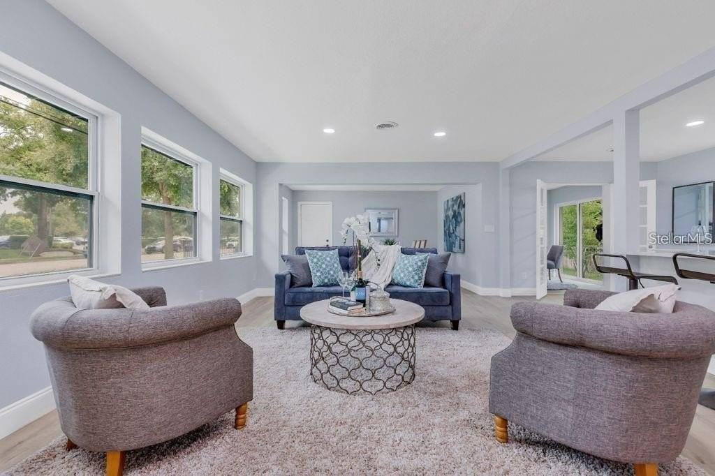 101 S Lakemont Ave - Photo 3 of 17