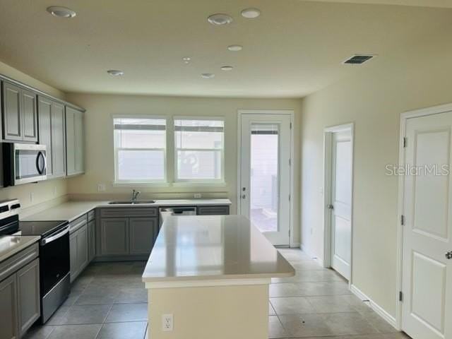 14404 Orchid Island Dr - Photo 7 of 42