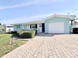 featured image of 2513 Gulf Blvd