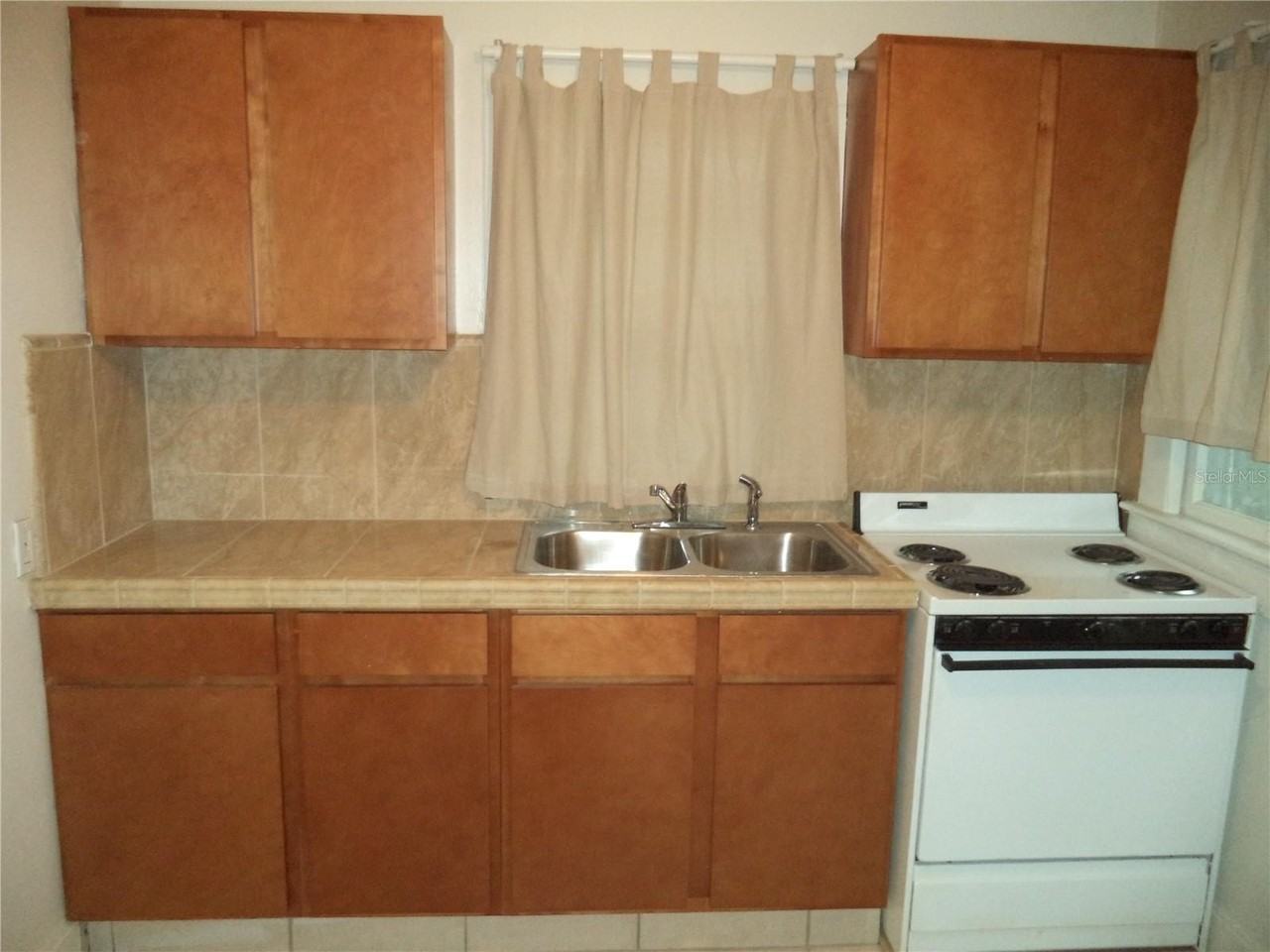 750 7th Ave N - Photo 3 of 4
