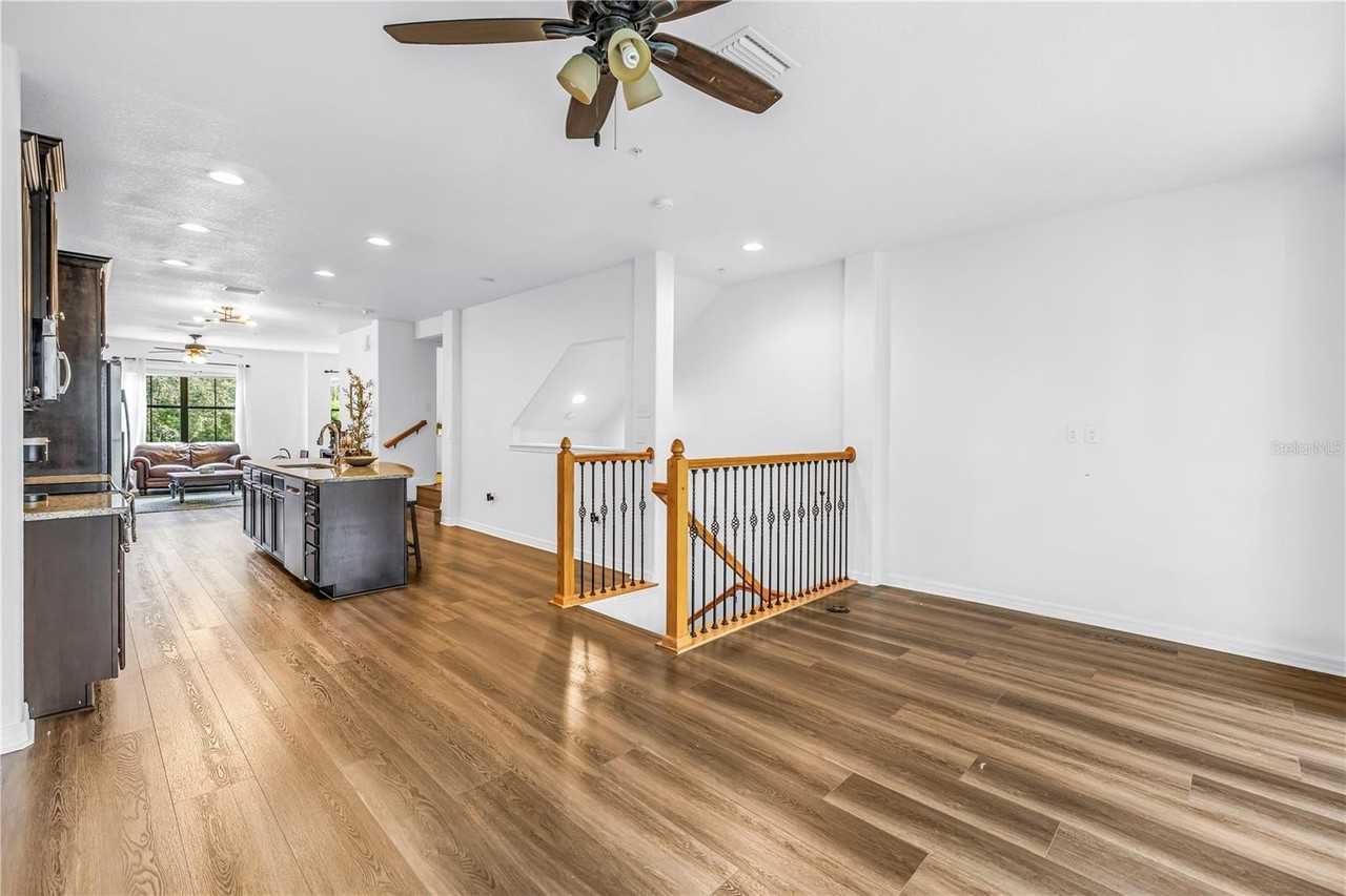9715 Bay Grove Ln - Photo 7 of 50