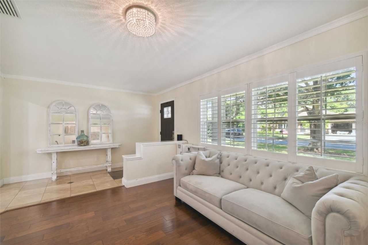 4802 W Longfellow Ave - Photo 6 of 50