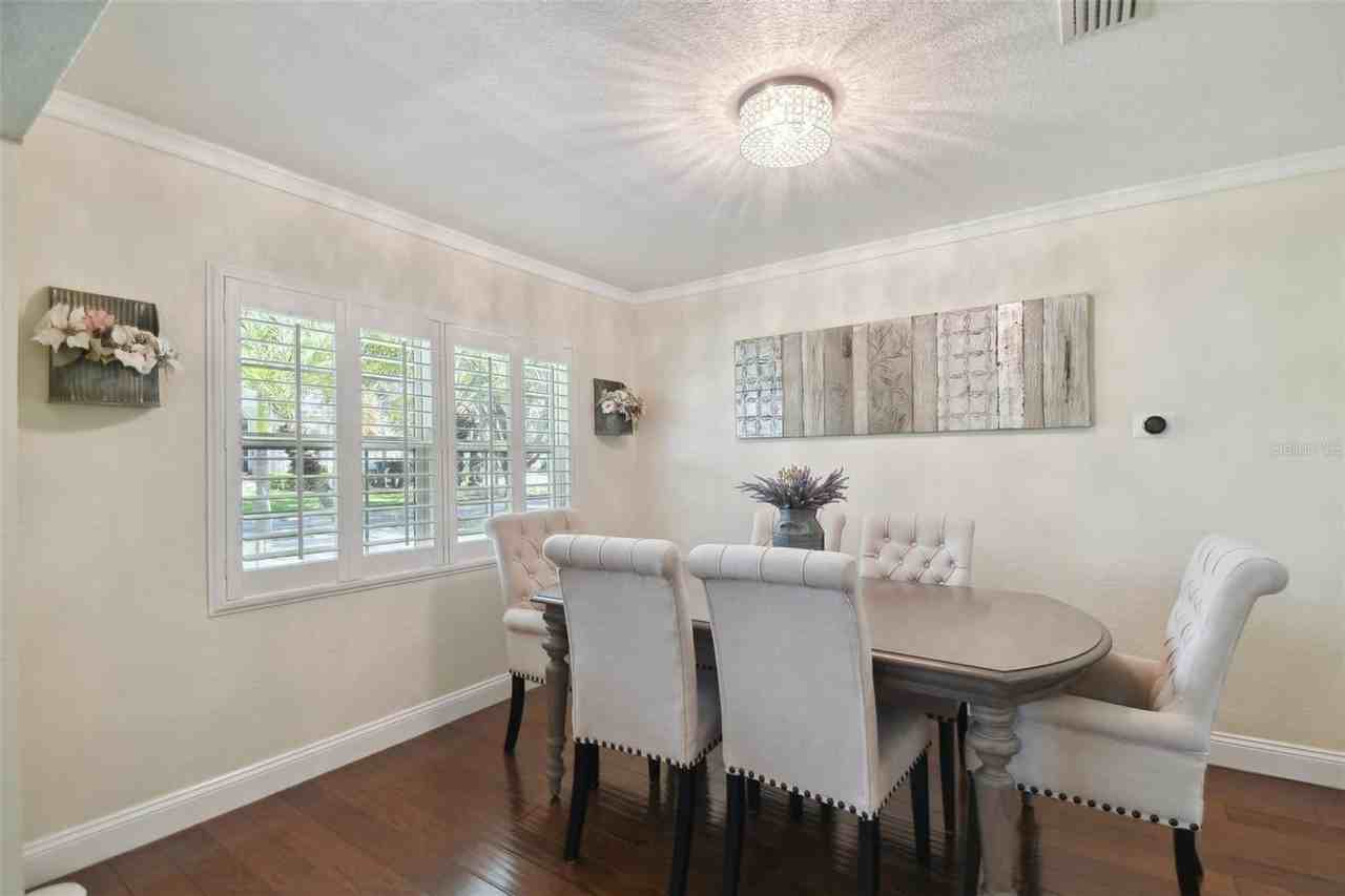 4802 W Longfellow Ave - Photo 7 of 50