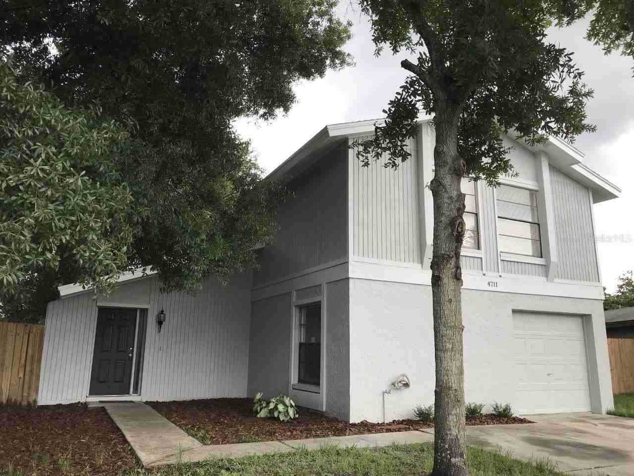 4711 Grove Point Dr - Photo 2 of 23