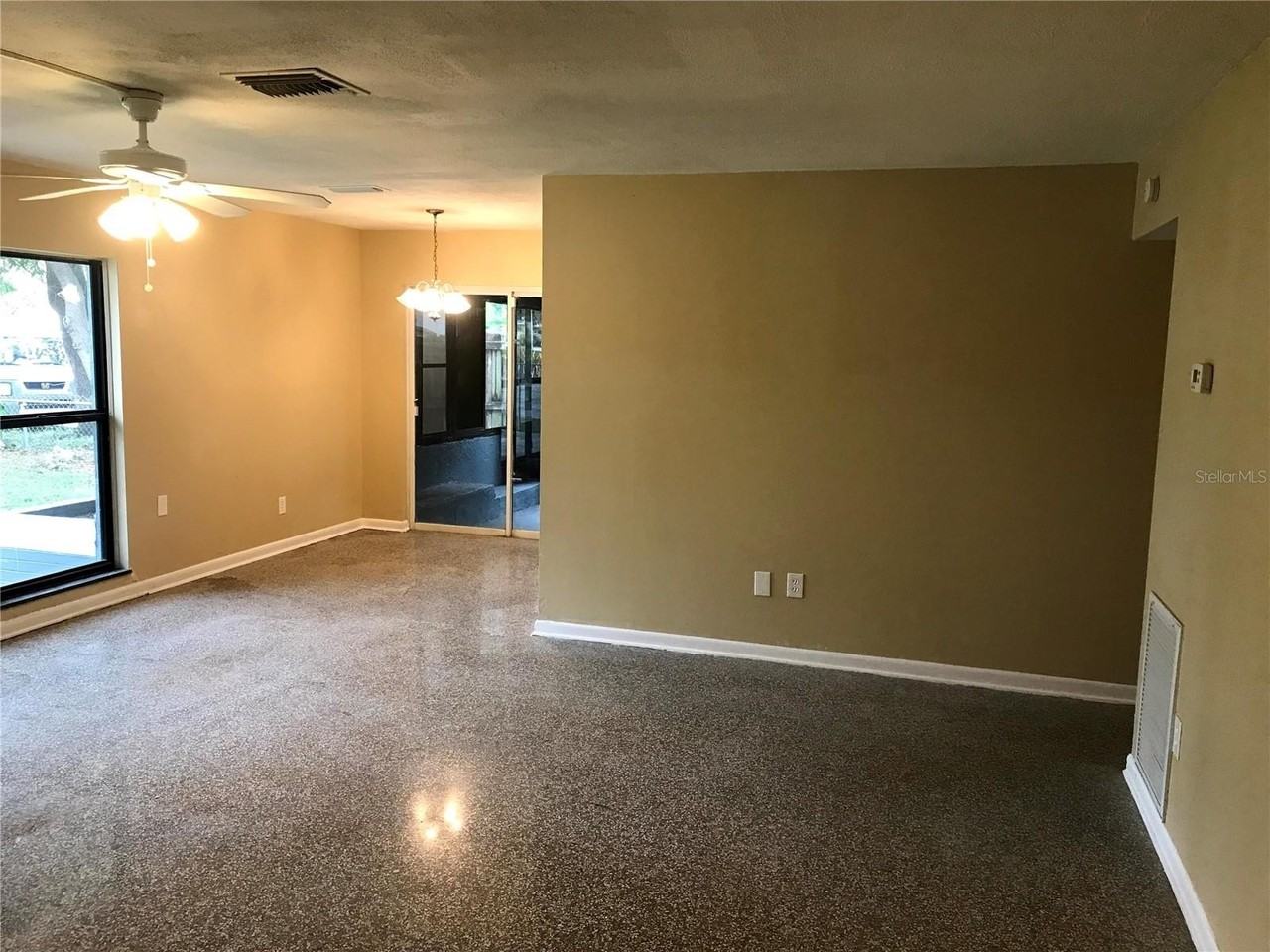 8021 N Ola Ave - Photo 5 of 17