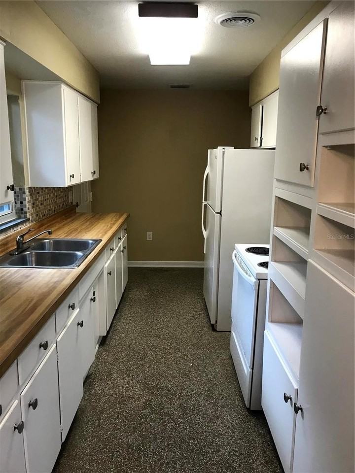 8021 N Ola Ave - Photo 6 of 17