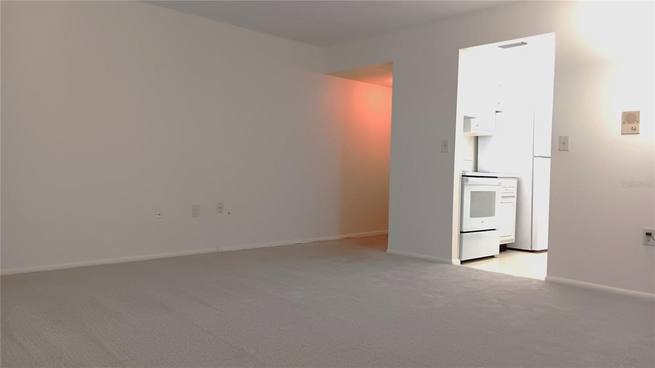 327 34th Ave N #304 - Photo 2 of 14