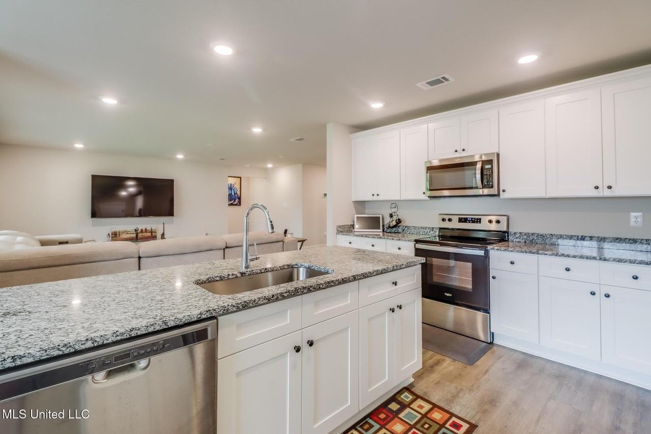 10519 Willow Leaf Dr - Photo 7 of 27