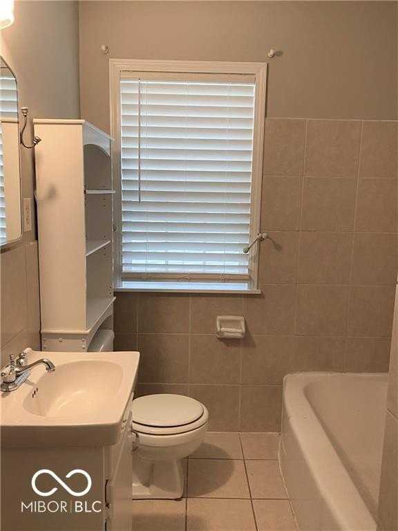 5213 Norwaldo Ave - Photo 3 of 6