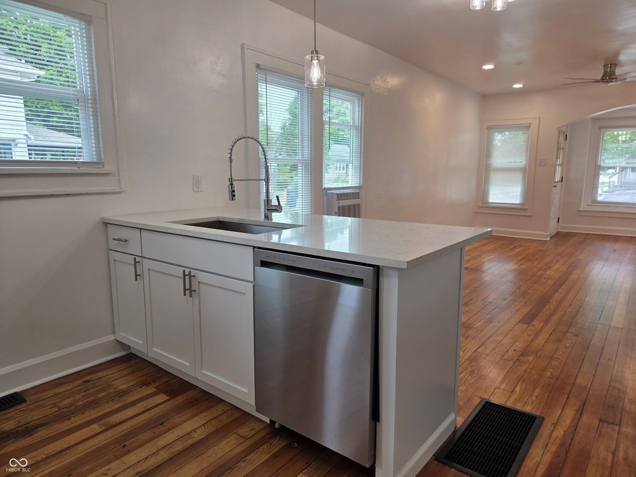 774 N Dequincy St - Photo 6 of 13