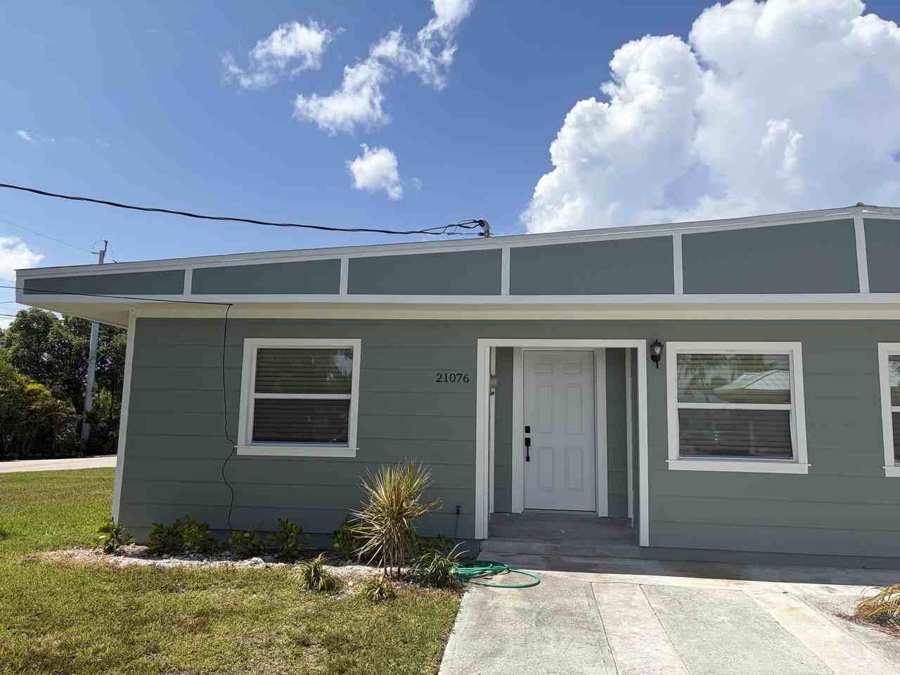 21076 Hamilton Ave - Photo 5 of 12