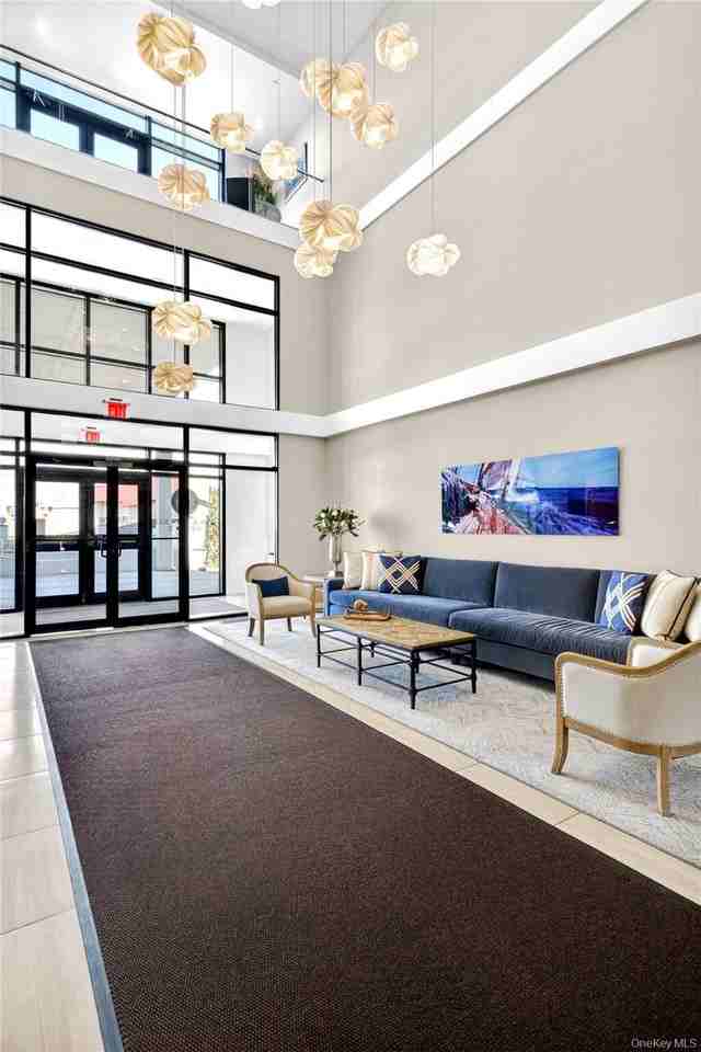 433 Main St #212 - Photo 7 of 43