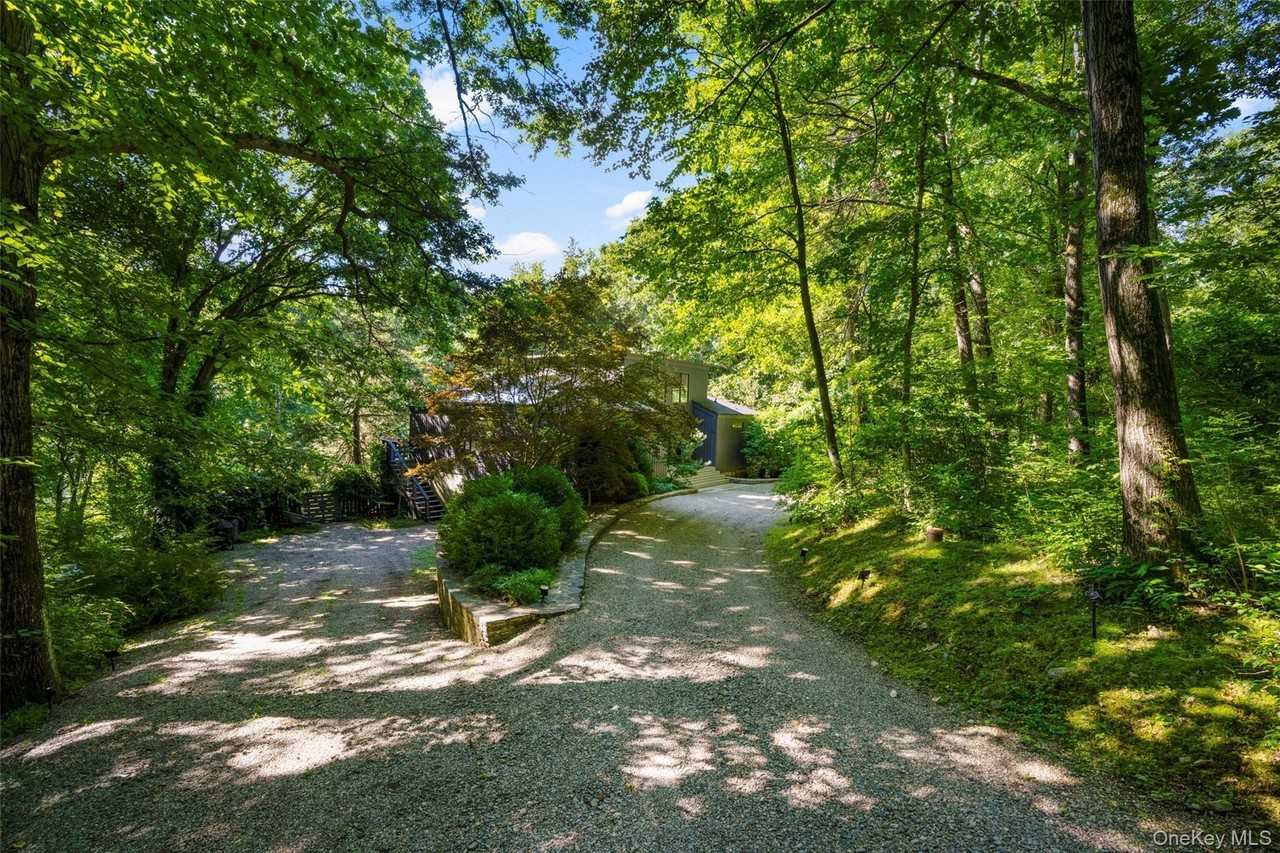 33 Dry Pond Rd - Photo 5 of 45