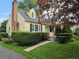 featured image of 27 Haines Blvd
