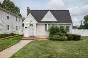 featured image of 23 Rosebud Ave