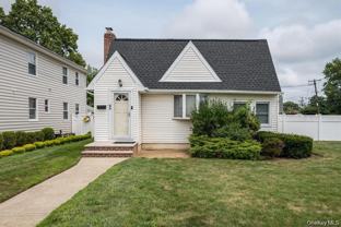 23 Rosebud Ave - Photo 1 of 1
