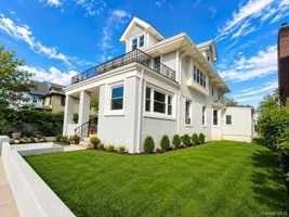 featured image of 121 W Chester St #1