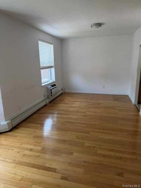 38 Knightsbridge Rd #3K - Photo 2 of 6