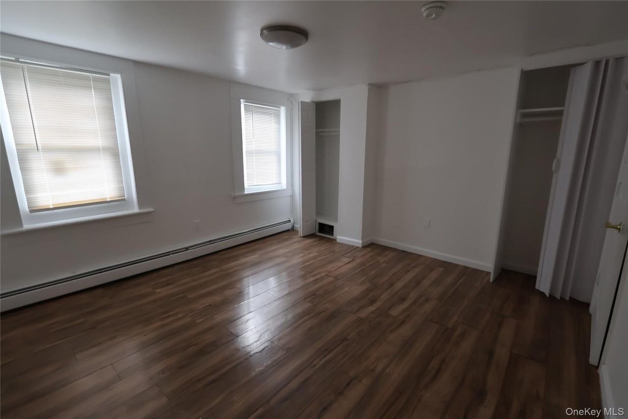 163 Chambers St #1 - Photo 6 of 11