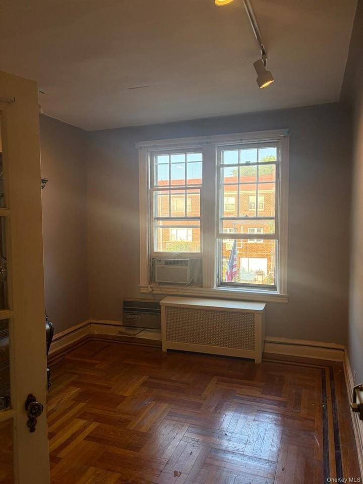 3134 79th St - Photo 2 of 17