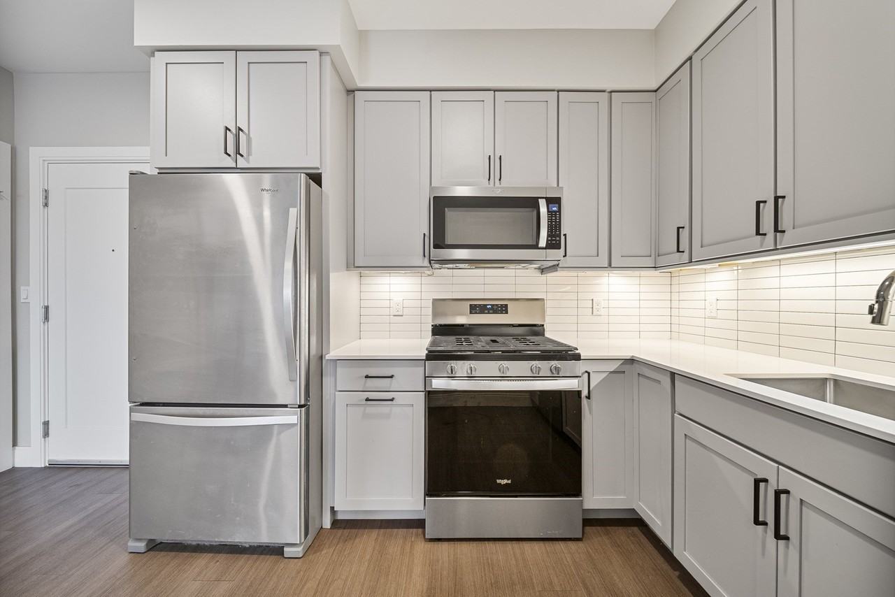 11 Walley St #202 - Photo 3 of 24