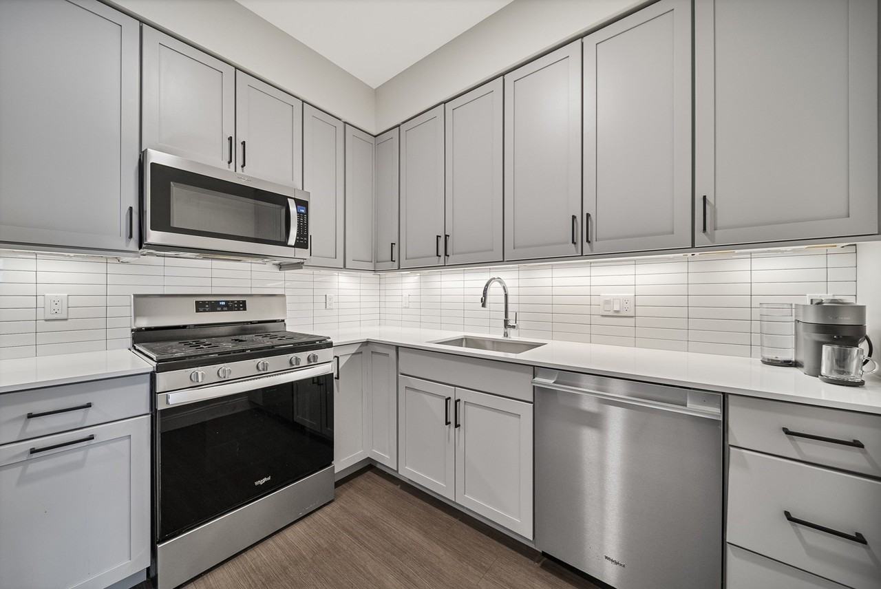 11 Walley St #202 - Photo 6 of 24
