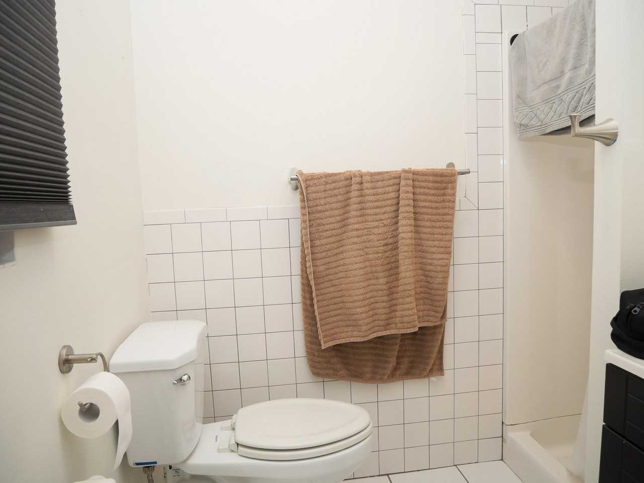 259 W Newton St #1 - Photo 6 of 6