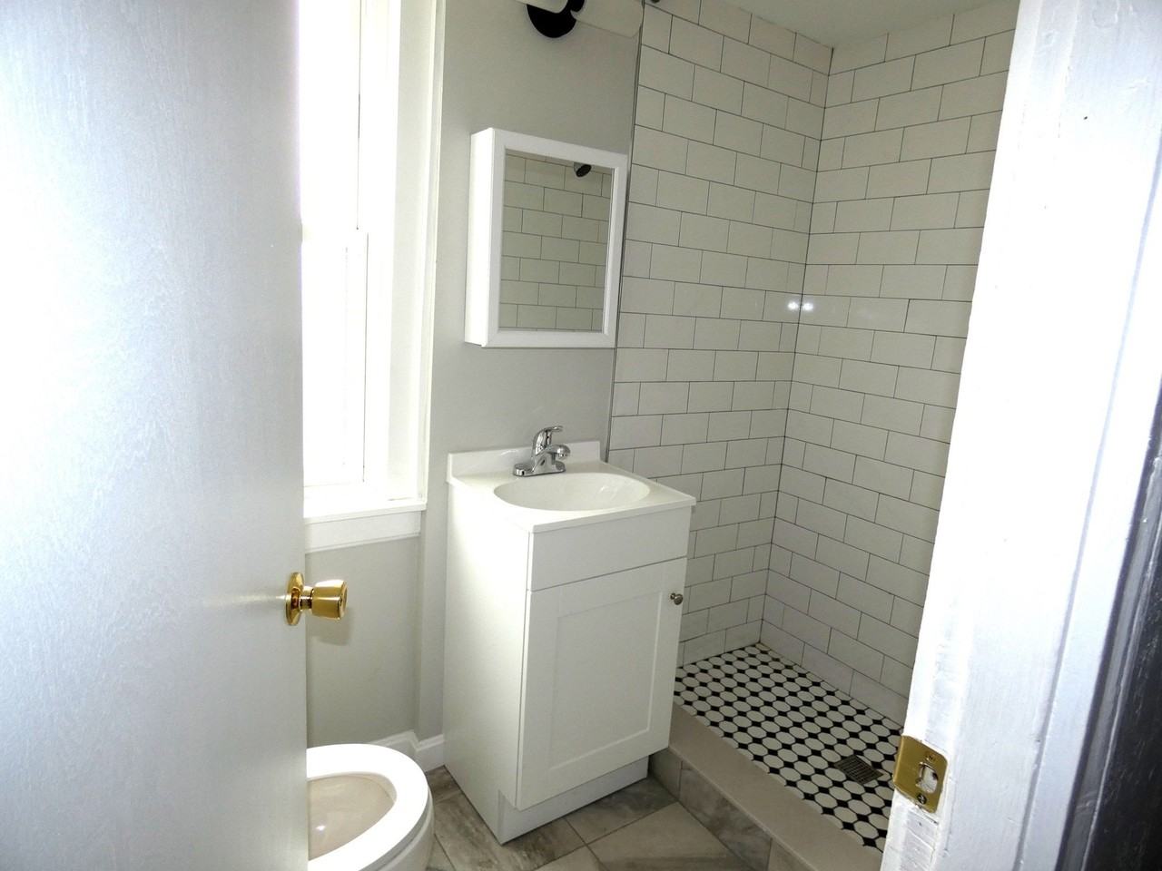 7 Greenwood St #B - Photo 7 of 11