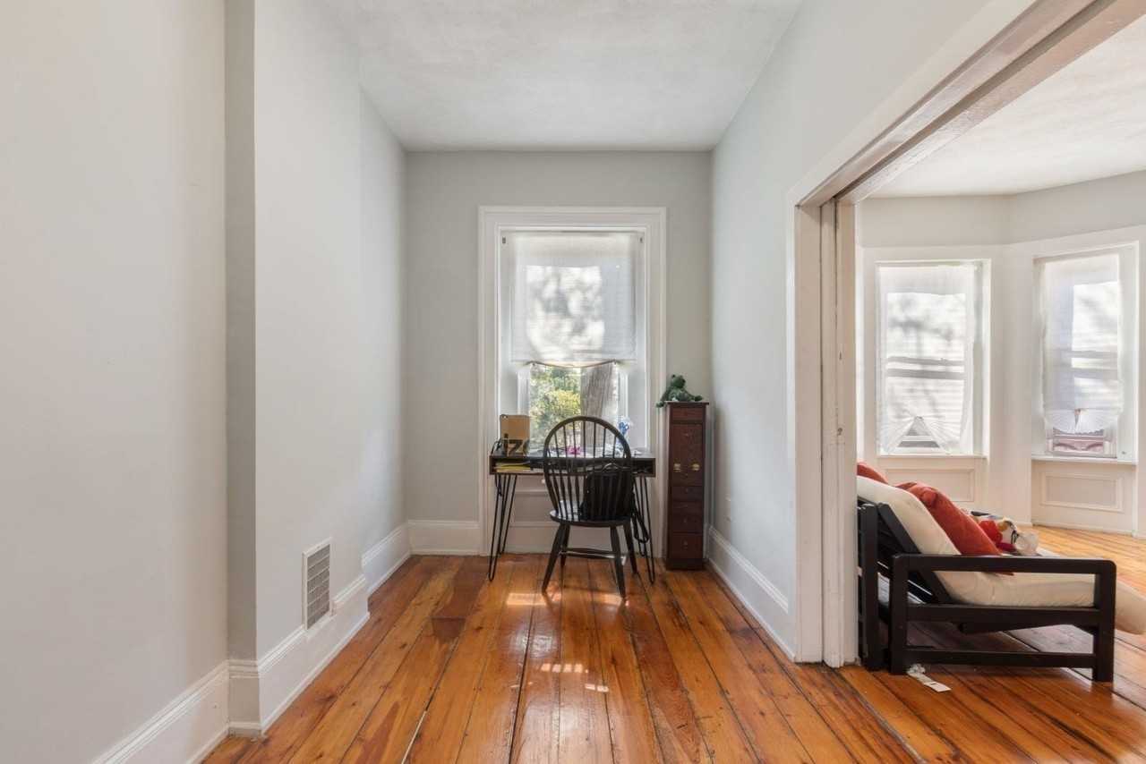 94 Mount Pleasant Ave #2 - Photo 4 of 17