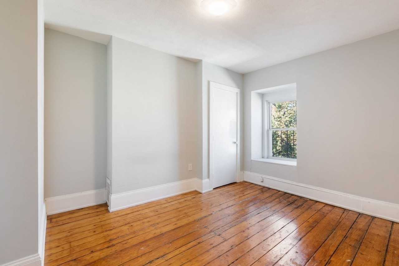 94 Mount Pleasant Ave #2 - Photo 7 of 17