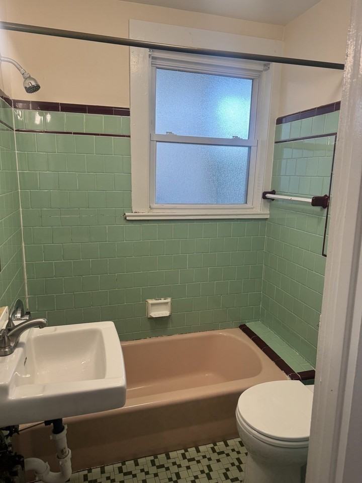 18 Fairview Ave #1 - Photo 6 of 21